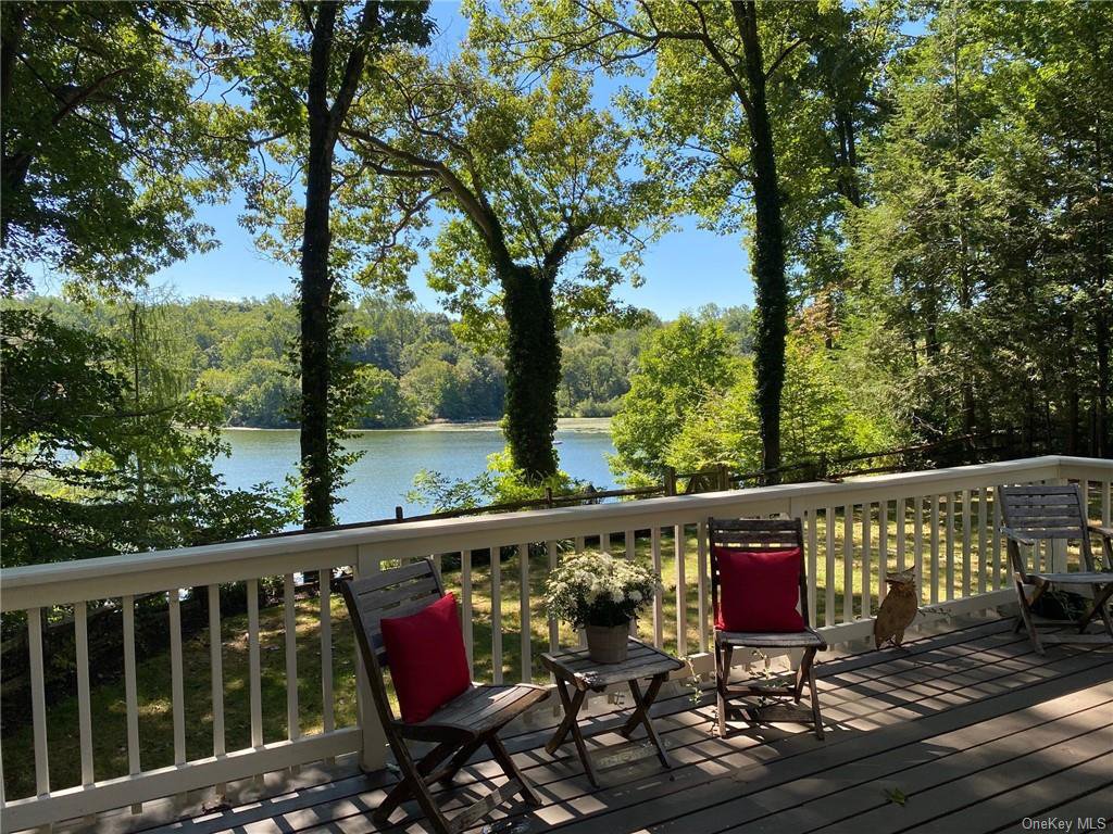 28 Twin Lakes Road, South Salem, 10590