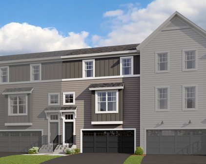 13647 Marsh View Trail, Rogers
