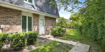 472 Sunnybrook Lane, Wheaton