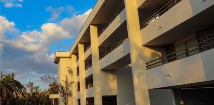 1605 Middle Gulf  Drive Unit 208, Sanibel