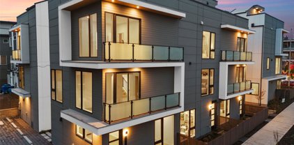 2110 SW Cloverdale Street, Seattle