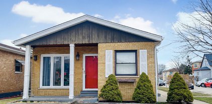 3747 East Avenue, Berwyn