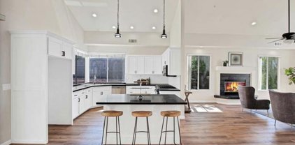 16772 Georgios Way, Ramona