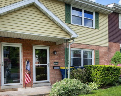 1858 Lakeside Dr, Middletown