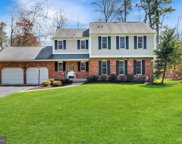 3 Sherwood   Drive, Medford image