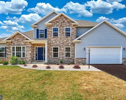 74 Franklin Dr, Mechanicsburg