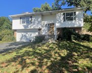 3010 Robin Ridge Ct, Fairfax image