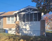 2932 Yost Pl Ne, Washington image