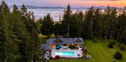 9509 Bayview Edison Road, Bow