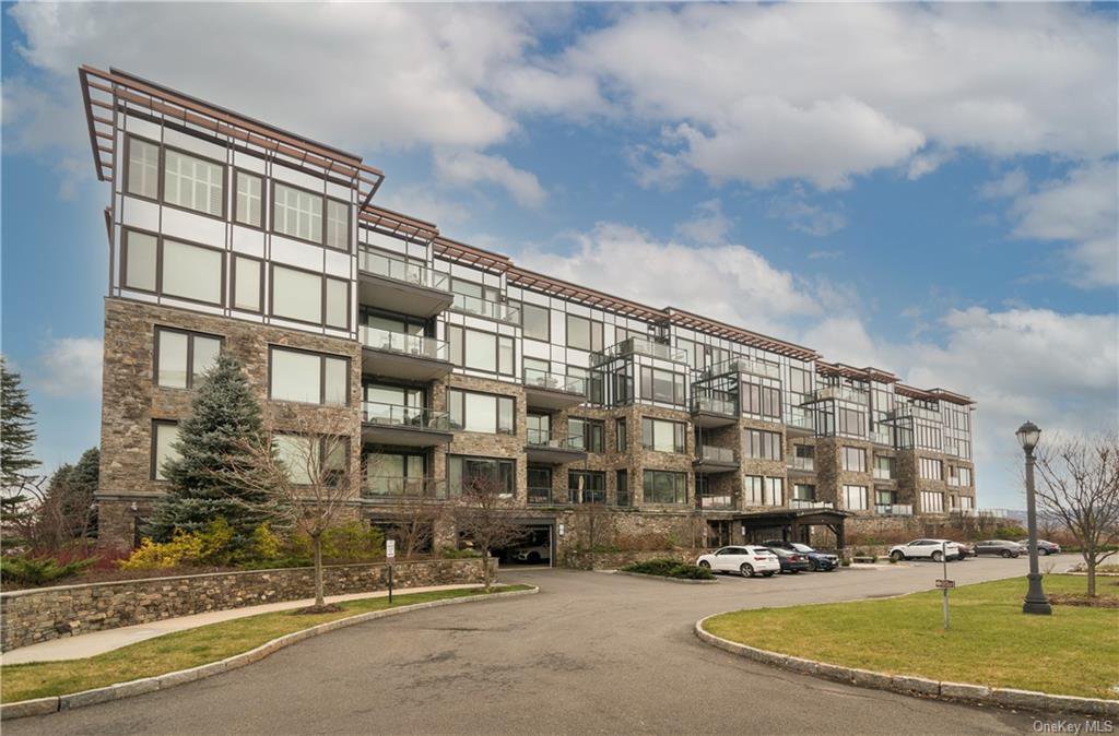 16 Rivers Edge Drive Unit 507, Tarrytown, 10591