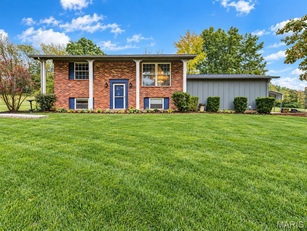 7875 Oak Lawn Pl, Cedar Hill, 63016