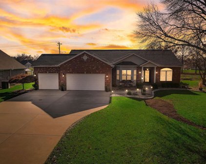 2 Knights Bridge  Court, Edwardsville