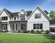 526 Nelson  Ne Drive NE, Vienna image