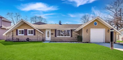 1923 Warwick Lane, Schaumburg