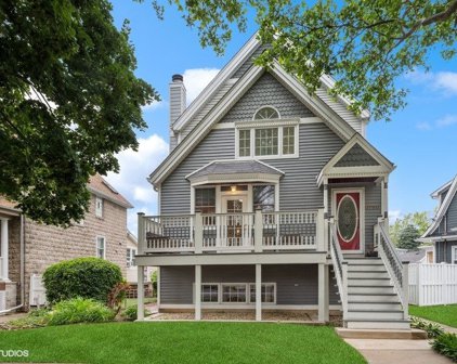 6756 N Oshkosh Avenue, Chicago