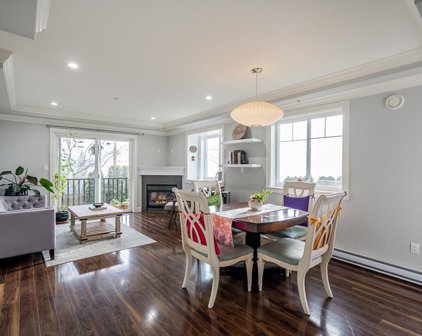 388 Ellesmere Avenue Unit 4, Burnaby