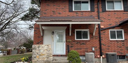 5600 W 97TH Street, Overland Park