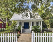 208 E 1st North Street, Summerville image