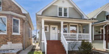 5349 W Berenice Avenue, Chicago