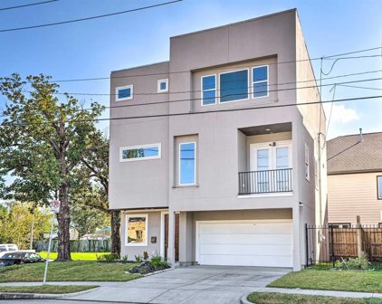 6403 Bowling Green Street, Houston