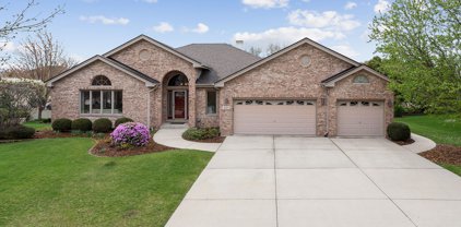 2321 Kerry Lane, Darien