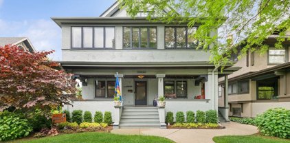 210 212 N Elmwood Avenue, Oak Park