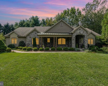 1560 Sheaffer Rd, Elizabethtown