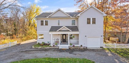 2813 Woodlawn Trl, Alexandria