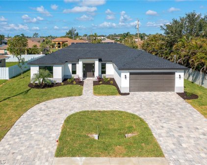 814 Nicholas Parkway W, Cape Coral