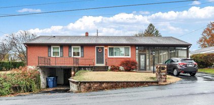 7734 Valleyview Ave, Harrisburg
