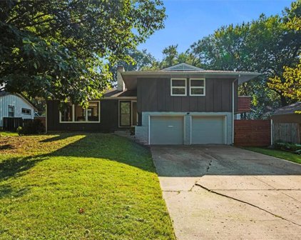 5925 W 78th Street, Prairie Village