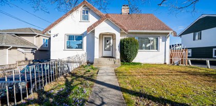 5798 Sussex Avenue, Burnaby