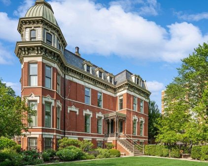 1407 N Hoyne Avenue, Chicago