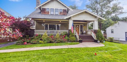 502 Spring  Se Street SE, Vienna