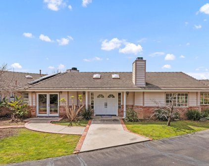 15121 Country Hill Rd, Poway