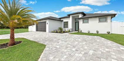917 Embers Parkway W, Cape Coral