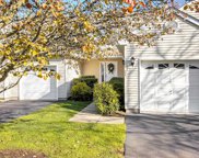 31 Foxwood Square, Old Tappan image