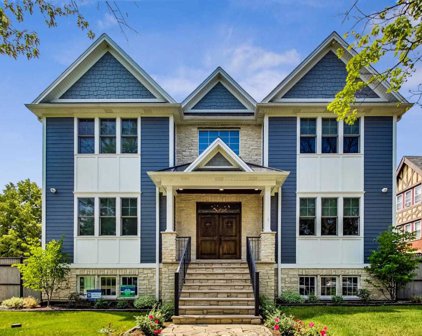 6674 N Olympia Avenue, Chicago