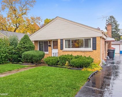 5117 Butterfield Road, Hillside