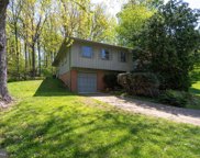 9718 Counsellor   Drive, Vienna image