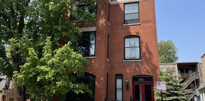 2420 N Geneva Terrace, Chicago