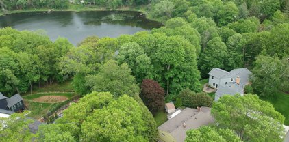 21040 Ivy Lane, Shorewood