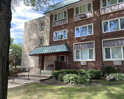 2812 E Bel Aire Drive Unit #102, Arlington Heights