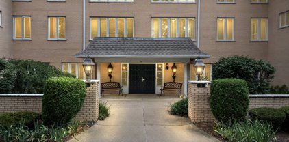 75 6Th Avenue Unit #107, La Grange