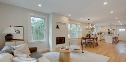 70-72 Allen Street Unit 70, Arlington