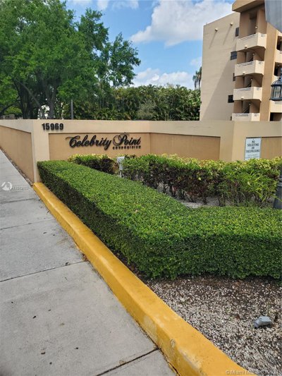 Celebration Point Condos for Sale in Miami Lakes