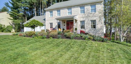 172 Fieldstone Dr, Carlisle