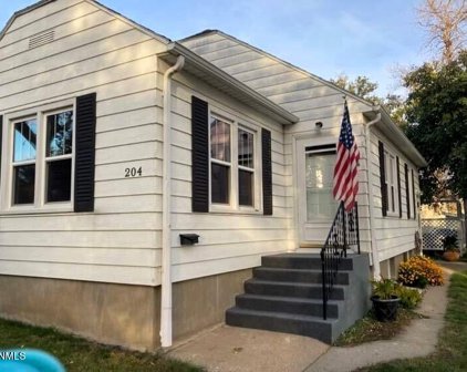 204 9th Avenue NW, Mandan