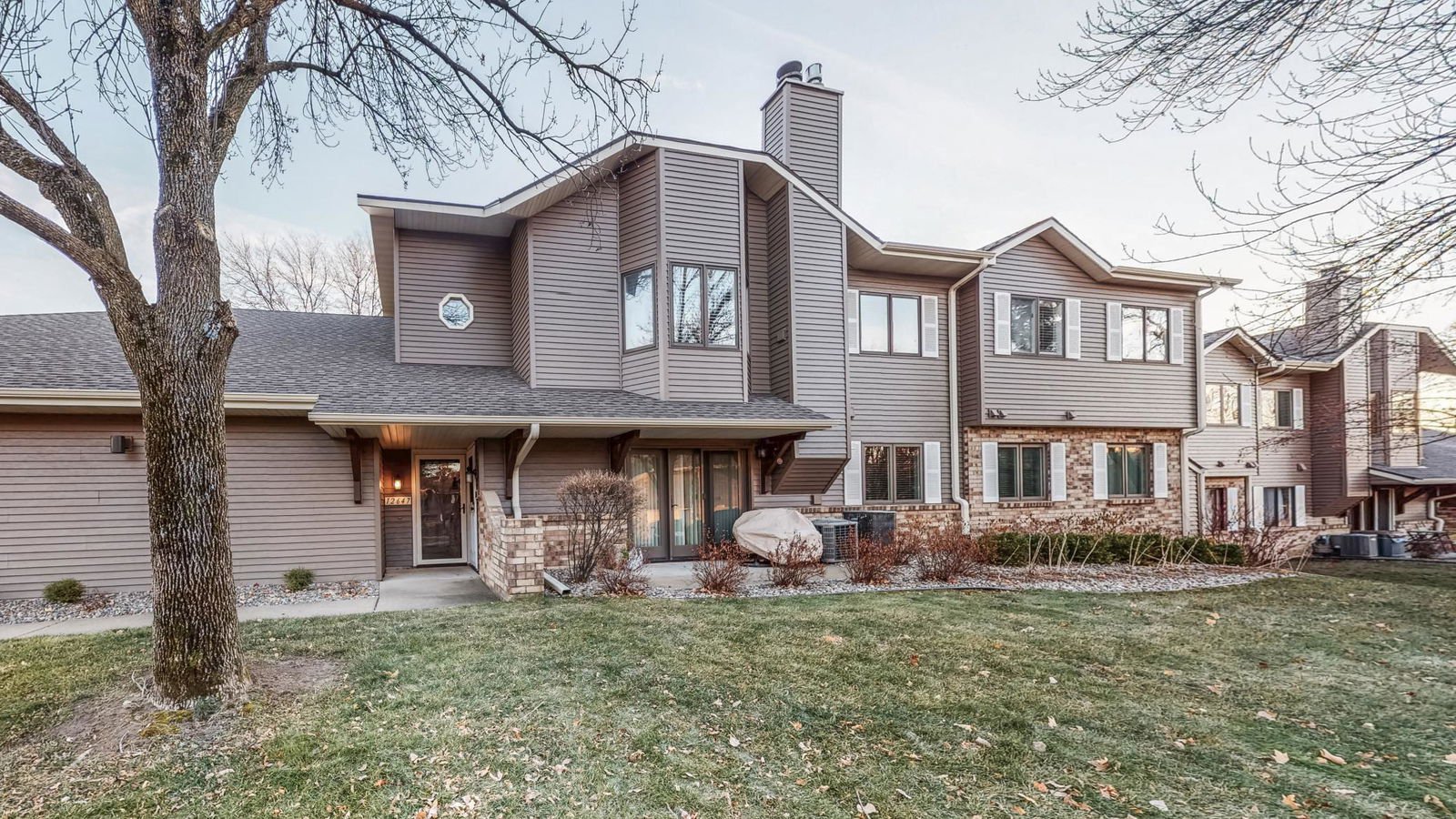 12647 Sherwood Place, 55305