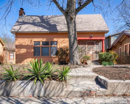723 E Woodlawn Ave, San Antonio